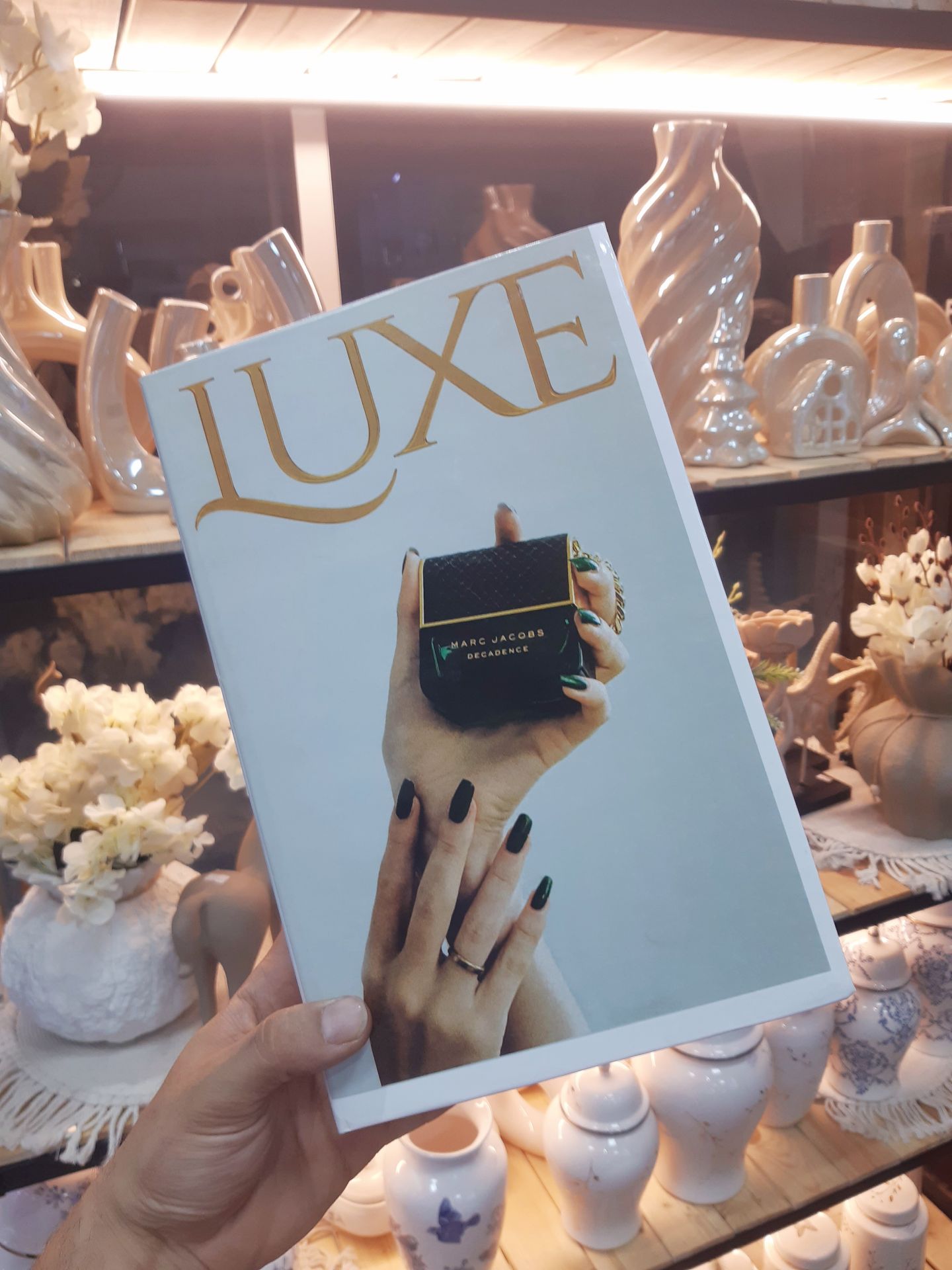 کتاب دکوراتیو باکسی مقوایی طرح LUXE | باکس دکوری بازشو مخصوص اکسسوری و دکوراسیون منزل