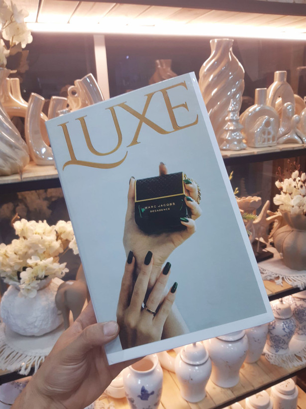 کتاب دکوراتیو باکسی مقوایی طرح LUXE | باکس دکوری بازشو مخصوص اکسسوری و دکوراسیون منزل